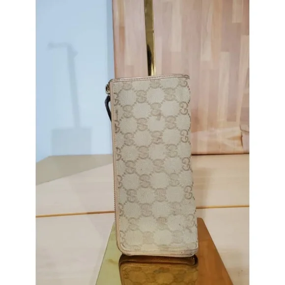 Authentic GUCCI Calfskin Monogram Zip Around Wallet Tan - Picture 3 of 8